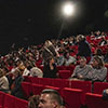 Le public dans la Palais du Littoral.