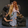 Les élèves de théâtre interprétant DUBILLARD, Monstres sacrés.