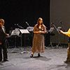 Les élèves de théâtre interprétant Anouilh, Oedipe ou le Roi boiteux.